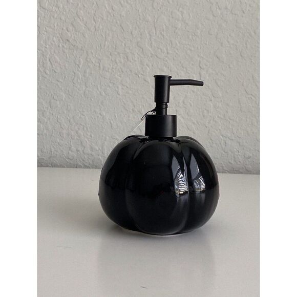 Rae Dunn “BOO” Black Pumpkin Soap Lotion Dispenser Halloween 2022 NEW - Picture 5 of 7